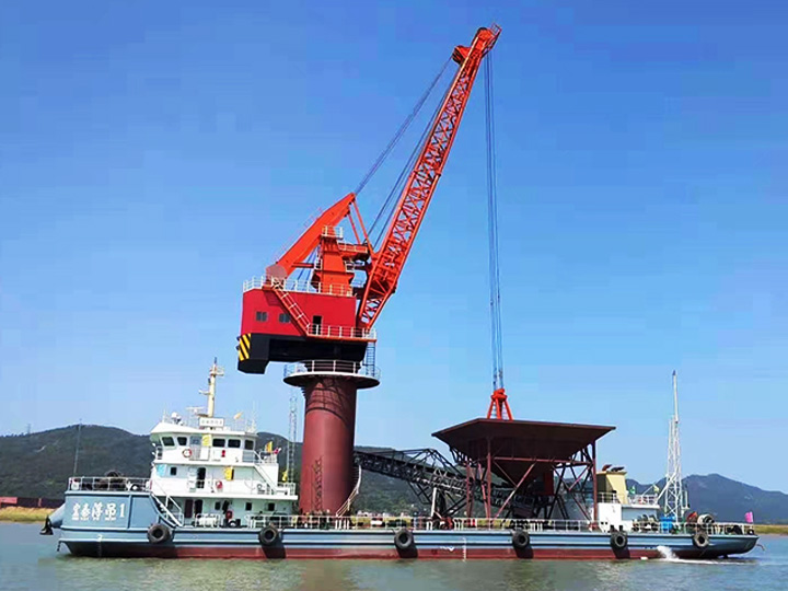 簡述碼頭固定吊機的工作原理